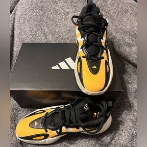 Adidas Trae Unlimited 2 Sneakers